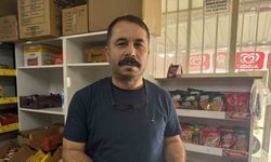 Bakkalın veresiye defterini satın alan gizemli hayırsever, borçları ödeyip defteri yaktı