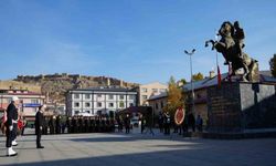 Bayburt’ta 10 Kasım Atatürk’ü Anma Günü çelenk sunumuyla başladı