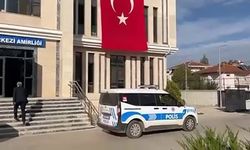 Bursa’da 28 yıl 8 ay hapis cezasıyla aranan 2 şüpheli yakalandı