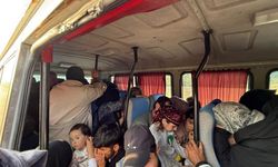 Çeşme’de 40 düzensiz göçmen yakalandı