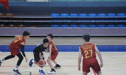 Düzce’de U-14 erkekler basketbol yerel lig heyecanı başladı
