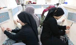 El emeği dokuma halıları Avrupa’ya satıyor