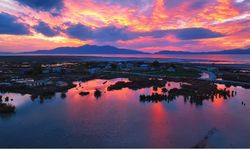 Erçek Gölü’nde muhteşem günbatımı