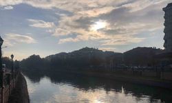 Güneş ve Porsuk Çayı’nın uyumu ortaya kartpostallık görüntüler çıkardı