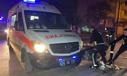 Hastaneye yaralı taşıyan ambulans motosikletle çarpıştı: 1 yaralı