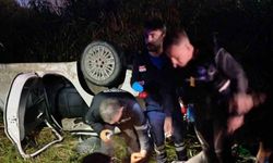 Kaçak göçmen taşıyan otomobil Asi Nehri’ne uçtu: 9 yaralı