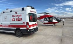 Kazada yaralanan şahıs ambulans helikopter ile Van’a getirildi