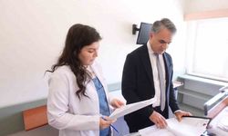 Prof. Dr. Gözel: "Gereksiz yere kullanılan antibiyotiklerin hastanın sağlığını iyileştirmekten ziyade bozabilmektedir"