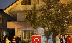 Sakaryalı şehidin baba ocağına Türk bayrağı asıldı