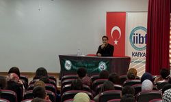 Sarıkamış Kaymakamı Aslantatar, öğrencilerle buluştu