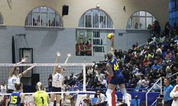 Sultanlar Ligi: Aydın Büyükşehir Belediyespor: 1 - Fenerbahçe Medicana: 3