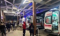 Taksi takla attı: 7 yaralı