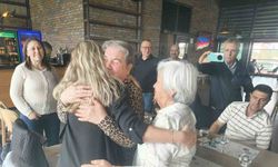 Tekirdağ’da 33 yıl sonra ilkokul öğretmenleriyle buluştular: Duygu dolu anlar yaşandı