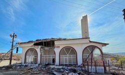 Yıkılan caminin tadilatına Sincan Belediyesi’nden anlamlı destek