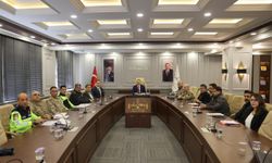 IĞDIR’DA TRAFİK GÜVENLİĞİNDE ‘TABELA’ NEŞTERİ!