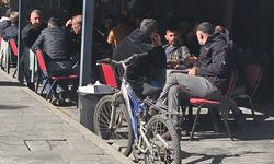 IĞDIR’DA BAHAR HAVASI: HAFTA SONU VATANDAŞLAR SOKAĞA AKTI