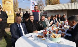 24 Kasım Öncesi Öğretmenlere Moral: Eğitim-Bir-Sen'den Geleneksel Hamsi Şöleni!