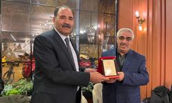 Emekli Öğretmenlere Vefalı Uğurlama