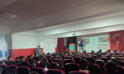 Akyaka 300 öğrenciye siber suçlarla mücadele eğitimi verildi