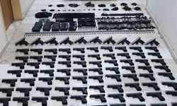 Bagaj silah deposu gibi 90 adet ruhsatsız tabancı çıktı