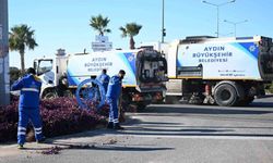 Büyükşehir ekiplerinden Didim'de kapsamlı çevre temizliği