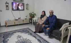 DEM partili milletvekilinin 'Şantiye şefi' yakıştırmasını yaptığı Bakan Kurum'a yuvasına kavuşan depremzedelerden destek