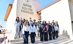 'İyilik Elçisi' Projesi gençlere yardımlaşma ve tarih bilinci aşılıyor