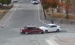 Kafa kafaya çarpıştılar Kent Güvenlik Yönetim Sistemi (KGYS) kameralarına saniye saniye yansıdı.