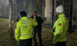 Kayseri'de polisin 'dur' ihtarına uymayarak, kaçan alkollü sürücü alkometreyi üflememek için direndi