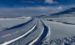 Patnos'ta karla mücadele devam ediyor