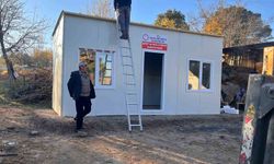 Tavas Belediyesinden yangında evleri kül olan aileye konteyner ev desteği