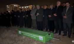 Van-Hakkari karayolunda Baraja uçan araçta hayatını kaybeden 22 yaşındaki Cihat gözyaşları arasında toprağa verildi