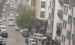 Van’ı Kar değil, dolu beyaza bürüdü