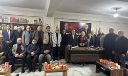 Birlik ve Kardeşlik Sofrası: Eski Vali'den Iğdır Azerbaycan Evi'ne Anlamlı Ziyaret