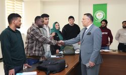 Rektör Gürel, Uluslararası Öğrencilerle Bir Araya Geldi