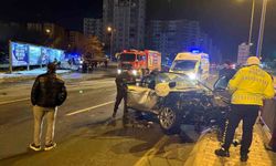 Alev alan otomobilde can pazarı: 2'si ağır 3 yaralı