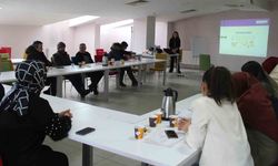 Bayburt'ta koruyucu ailelere eğitim verildi
