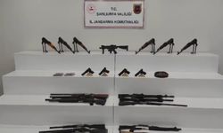 Çok sayıda silah ve mühimmat ele geçirildi: 7 gözaltı