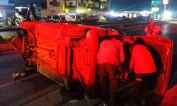 Devrilen ticari araçtaki 1 kişi yaralandı