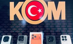 Kargo paketinden kaçak telefon çıktı