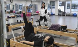 Mersin'de kadınlar reformer pilatesle bedenen ve ruhen güçleniyor