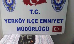 Sahte altın ile kuyumcuyu dolandıran bir kişi yakalandı