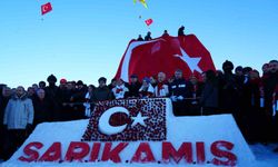 Sarıkamış'ta şehitler anısına kardan heykeller açıldı