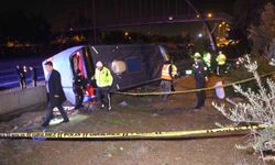 Yolcu otobüsü devrildi: 8 yaralı