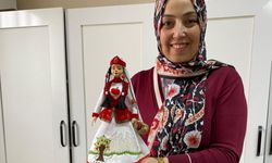 Iğdır’ın Simgeleri İlmek İlmek İşlendi: “Kaysı Toplayan Kız” Bebekleri Göz Kamaştırıyor