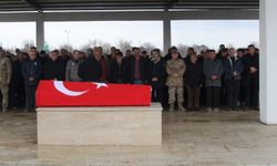 Uzman Çavuş Doğukan Türkden Gözyaşlarıyla Son Yolculuğuna Uğurlandı