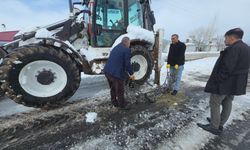Tuzluca’da Kar Esaretiyle Mücadele: 22 Köy Yolu Yeniden Ulaşıma Açıldı