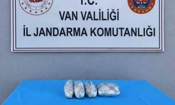 1 kilo 978 gram kubar esrar ele geçirildi