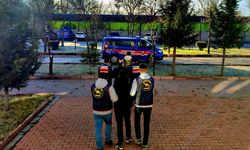 Aranan 2 şahıs JASAT'ın operasyonuyla yakalandı