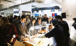 ARÜ Rektörü Emiroğlu, iftarda öğrencilerle buluştu